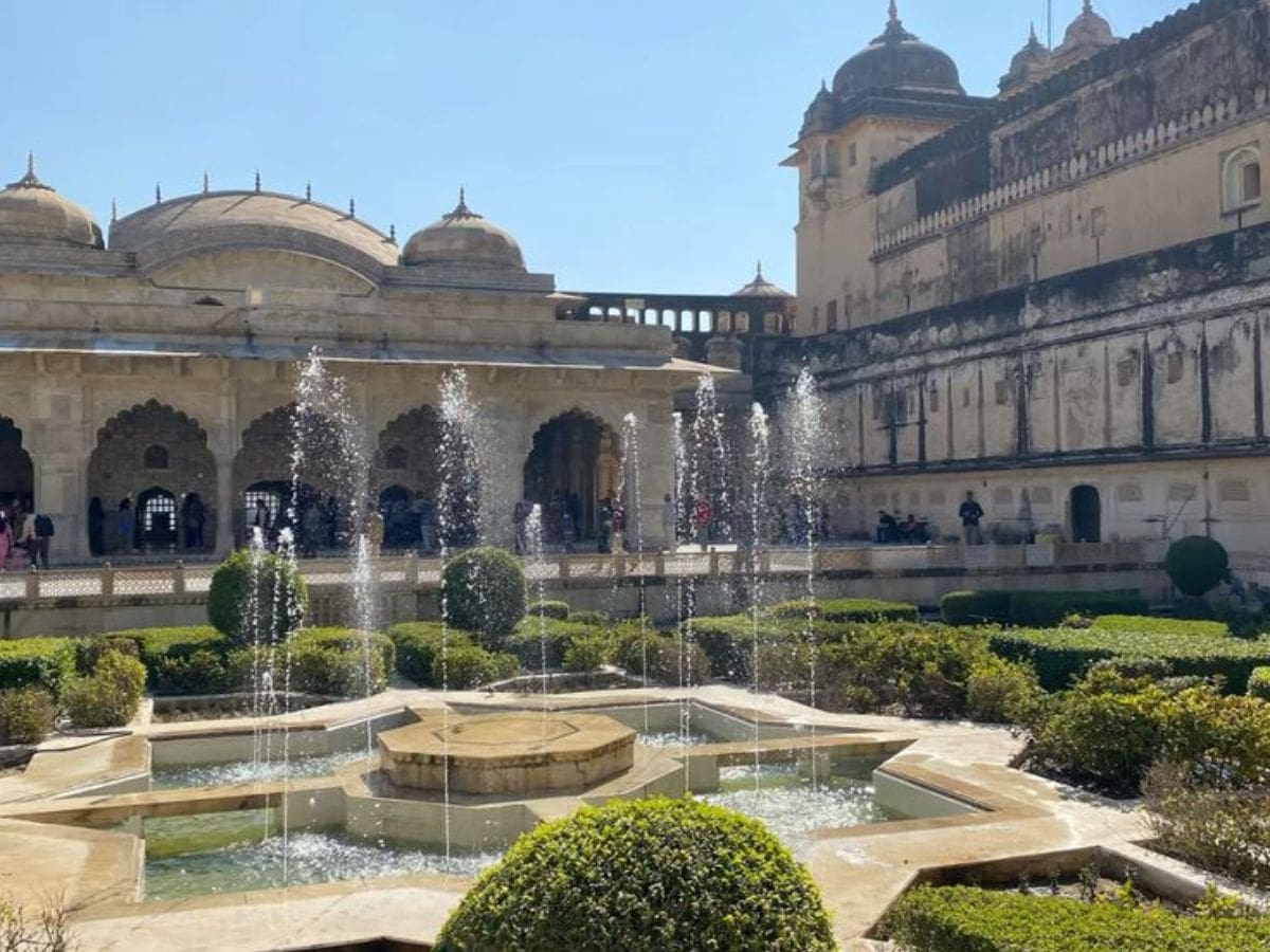 Golden triangle (3)-min